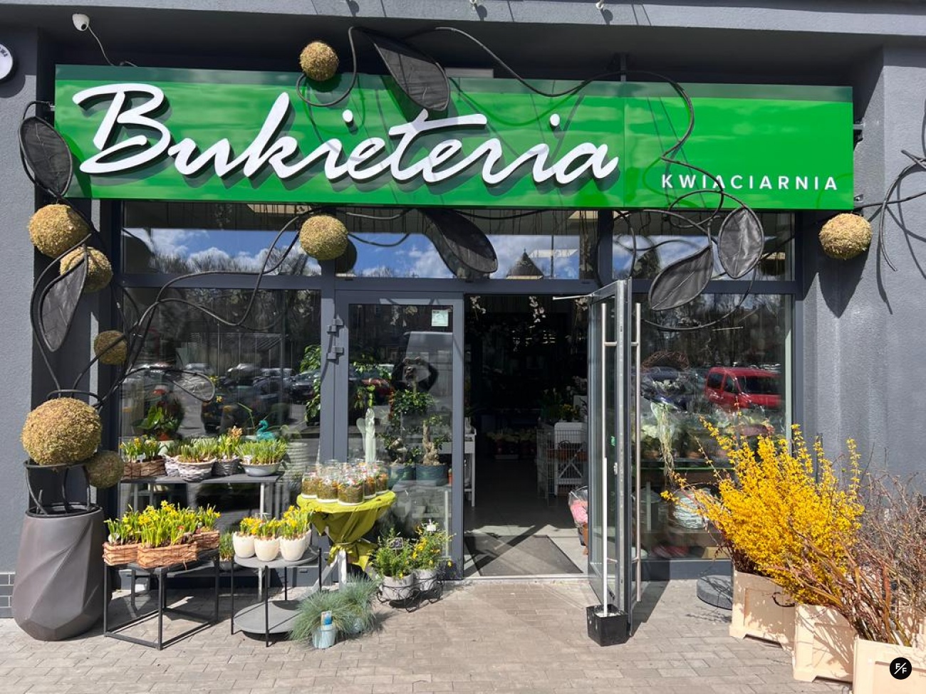 Bukieteria - kwiaciarnia